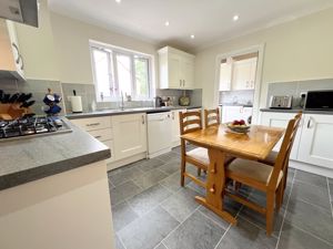 Photo 27- click for photo gallery